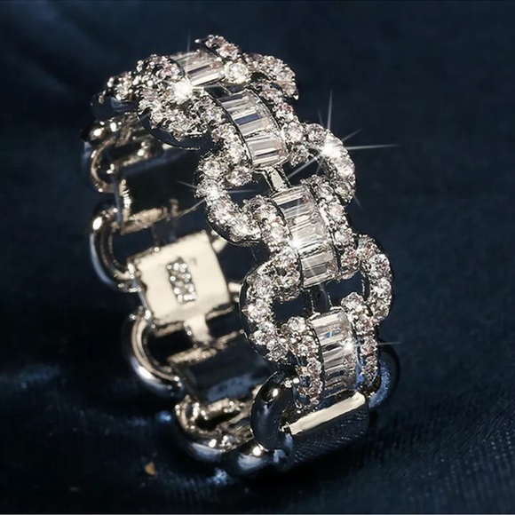 Luxury Ring Women Wedding Cubic Zirconia  Silver Rings - Picture 4 of 4